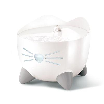 Hvit Catit PIXI drikkefontene med katteformet front