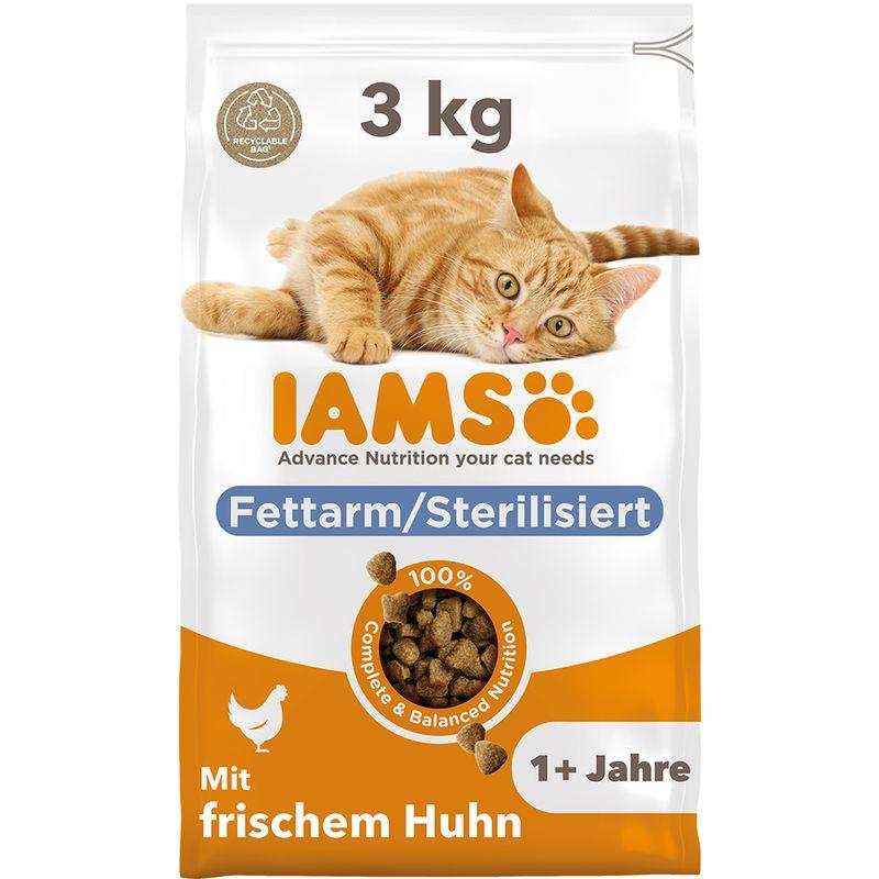 Pose med IAMS Advanced Nutrition Sterilised Cat med kylling